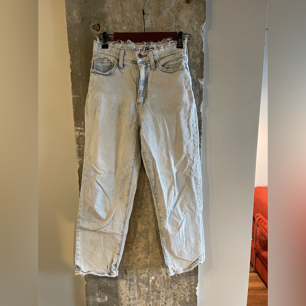 Universal Thread Light Acid Wash Distressed Boyfriend Jeans - Off-White